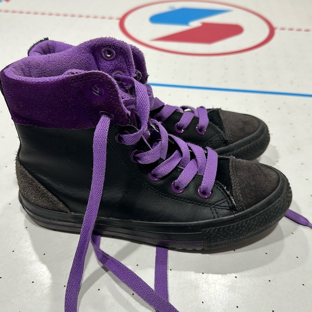 Black and purple high top converse size 1 good condition